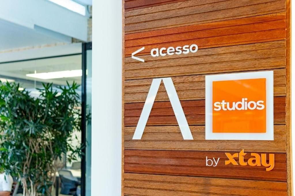 Atrium Studios By Xtay Em Palhoca Bagian luar foto